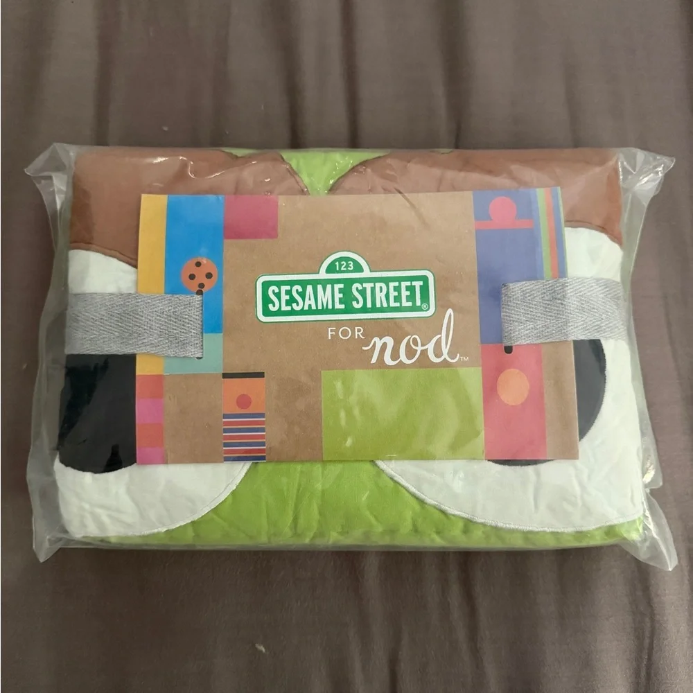 BNWT Sesame Street Land Of Nod Green Oscar the Grouch Sham Pillow Cover - Picture 2 of 5